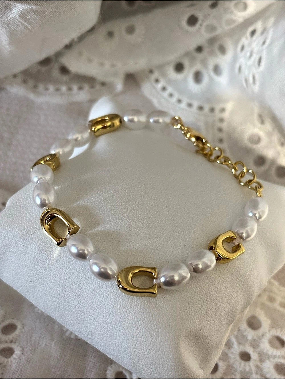 Coach Bracelet Pearl and Gold-Tone Bracelet